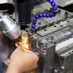 Lasersko navarivanje